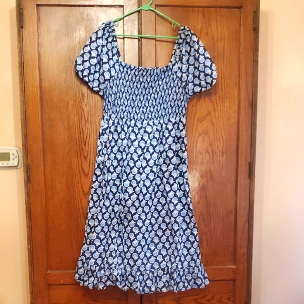 J CREW SIZE XL Blue Floral Smocked Dress